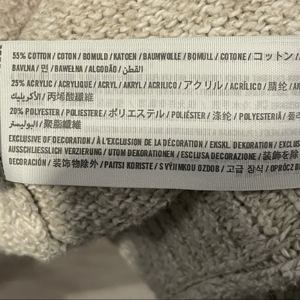Hollister Knit Cardigan- Oatmeal XS - Picture 10 of 12